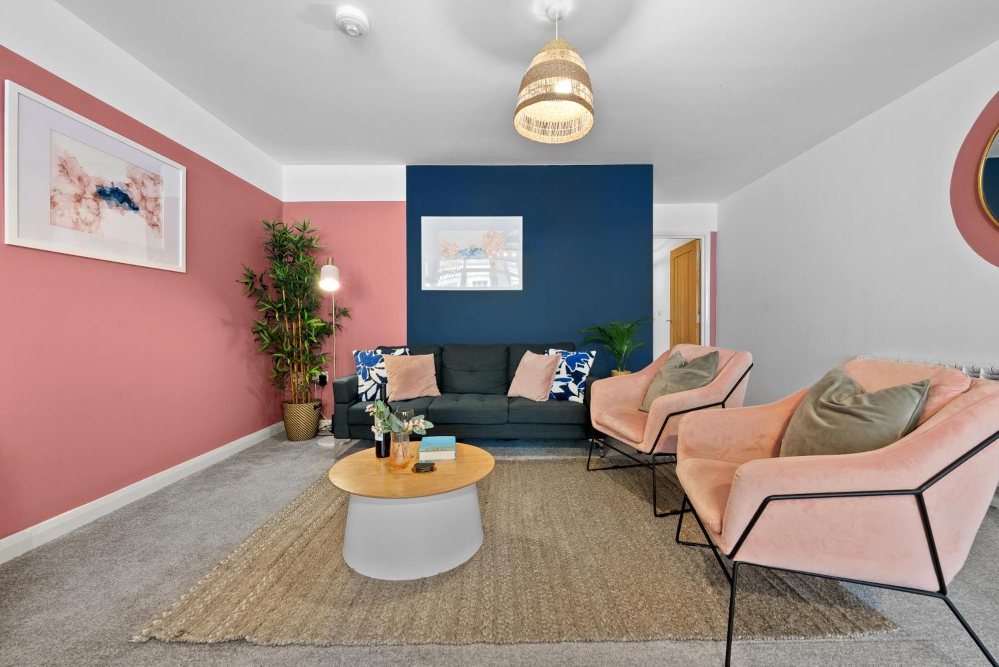 Glevum Lodge - 2 Bedroom Town Centre Apartment Сайърънсестър Екстериор снимка